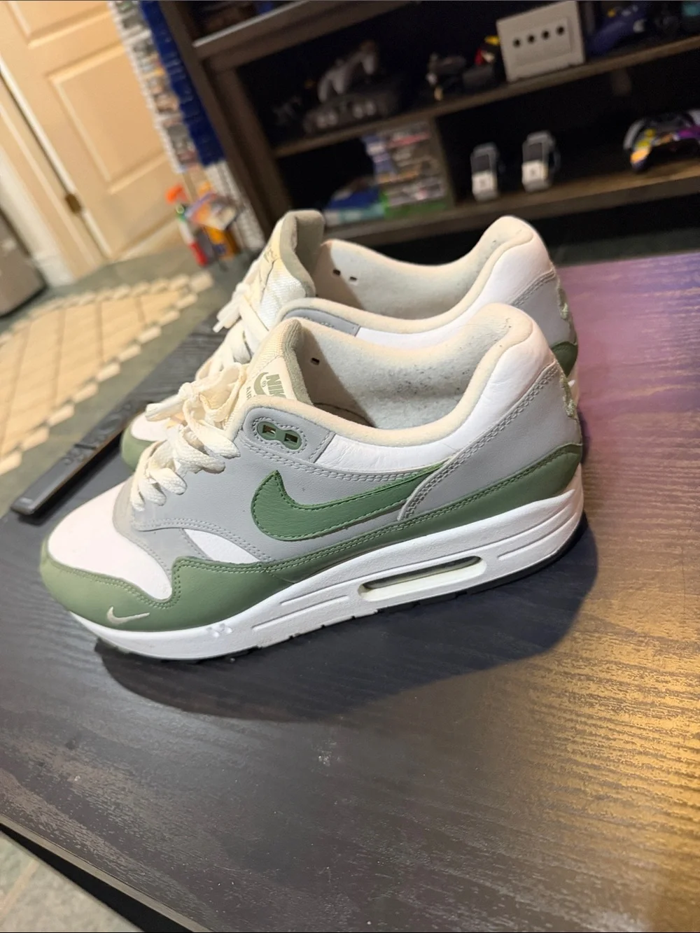 Nike Men’s Air Max Sneakers - White & Sage size 10.5